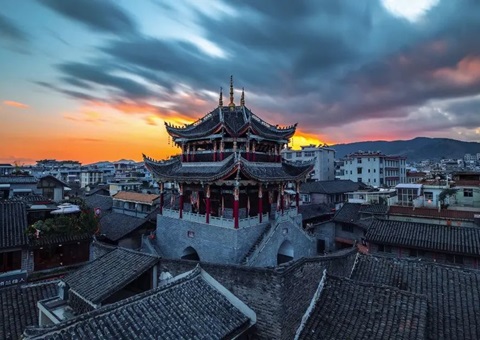 四川历史文化；ご   妄想“一核、四廊、五区、多点”名堂